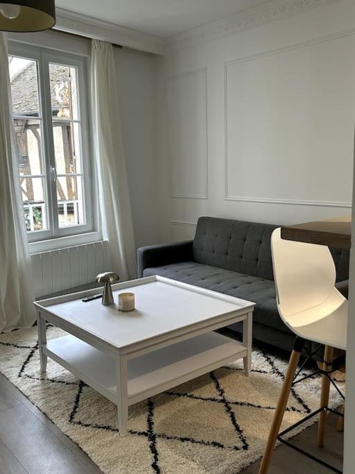 Le Petit Paris Compiegne Apartment Bagian luar foto